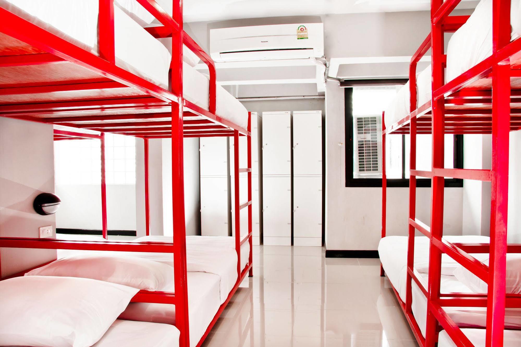 So Hostel Chiang Mai Exteriör bild
